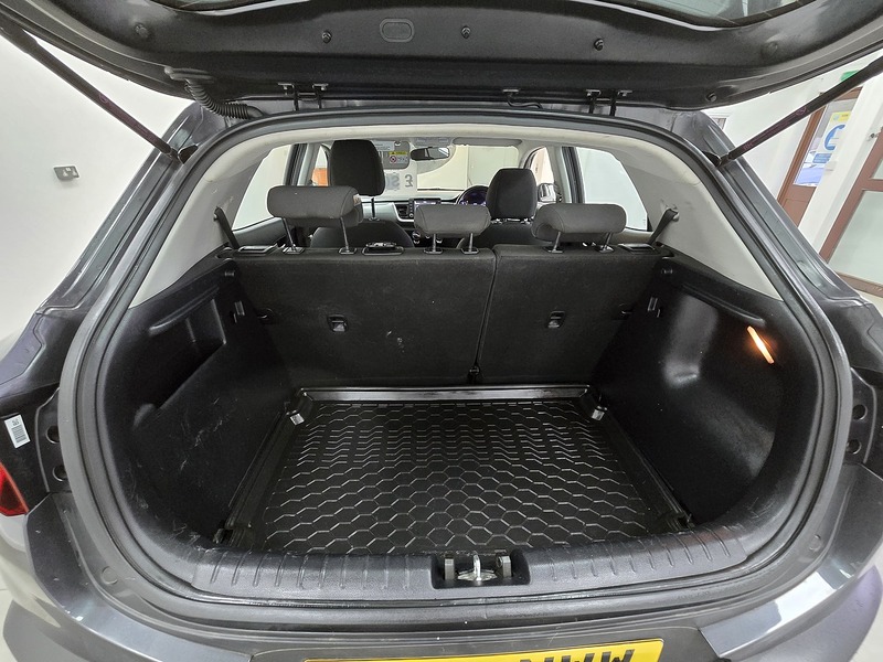 Used Kia Stonic 2018 for sale - 76320262: Photo 16