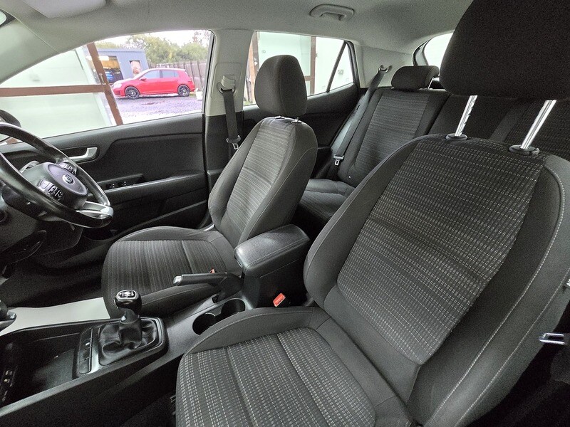 Used Kia Stonic 2018 for sale - 76320262: Photo 18