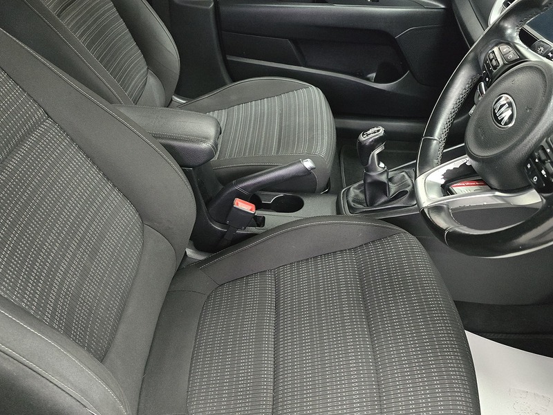 Used Kia Stonic 2018 for sale - 76320262: Photo 8
