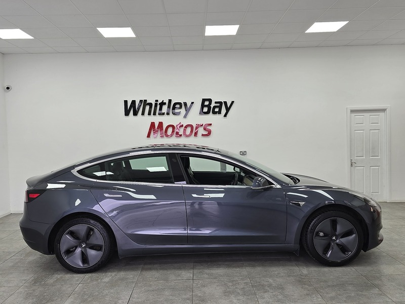 Used Tesla Model 3 2019 for sale - 76334091: Photo 2