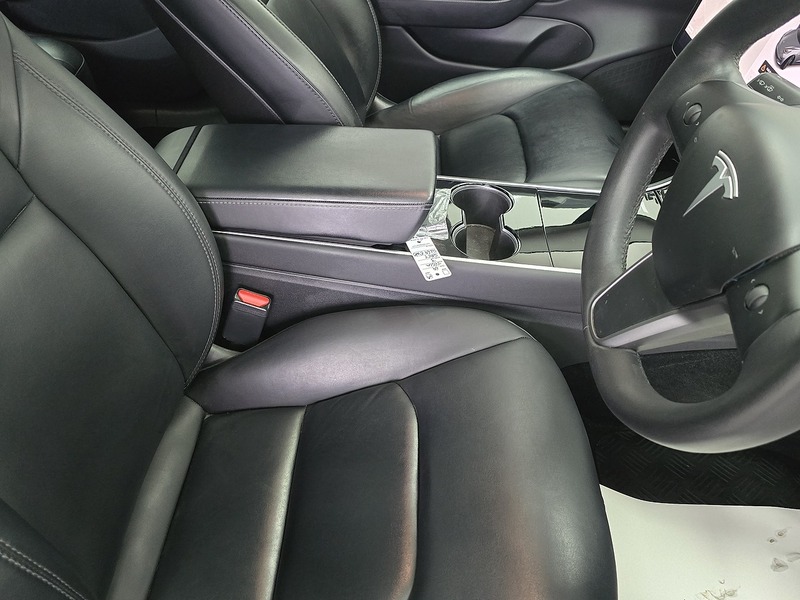 Used Tesla Model 3 2019 for sale - 76334091: Photo 8