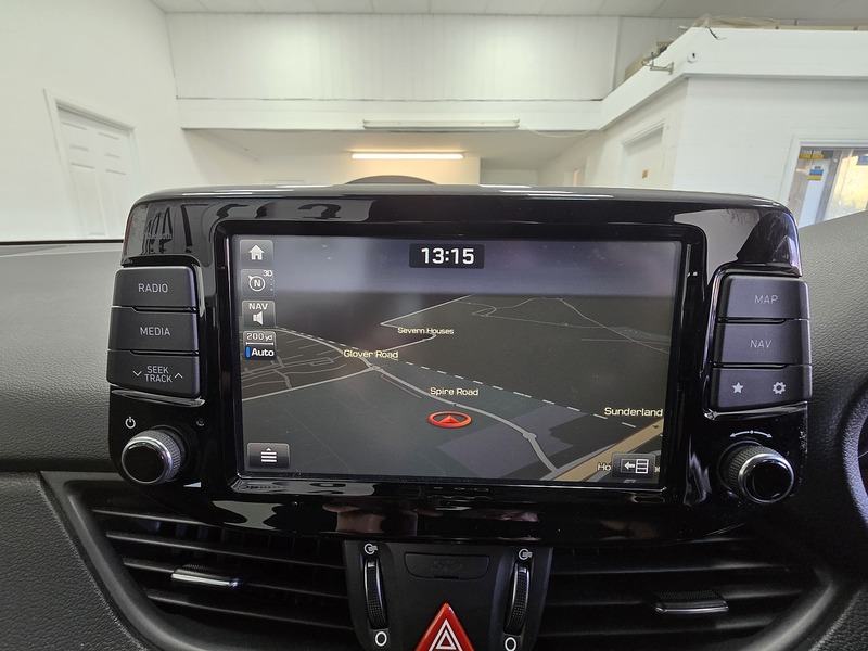 Used Hyundai i30 2018 for sale - 76682344: Photo 11