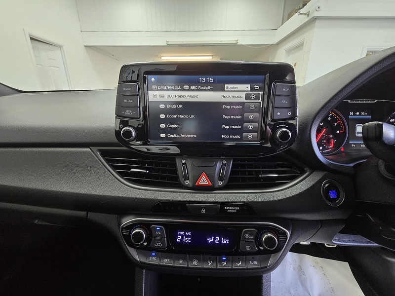 Used Hyundai i30 2018 for sale - 76682344: Photo 13