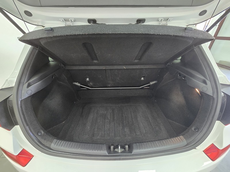 Used Hyundai i30 2018 for sale - 76682344: Photo 17