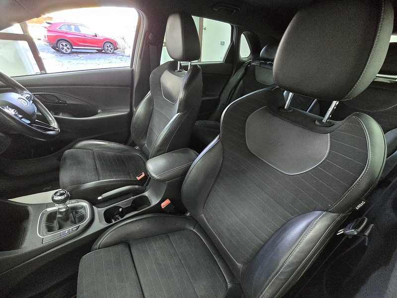 Used Hyundai i30 2018 for sale - 76682344: Photo 19