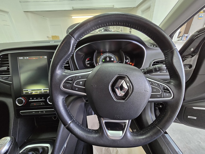 Used Renault Megane 2016 for sale - 76102080: Photo 9