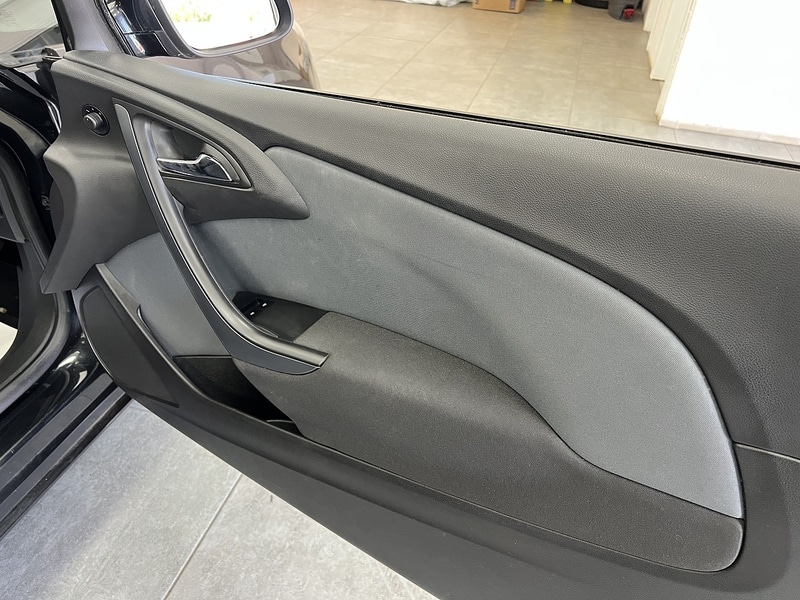 Used Vauxhall Astra GTC for sale - 76492163: Photo 12