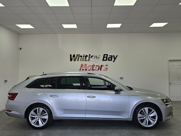 Used Skoda Superb 2016 for sale - 76224049: Photo 2