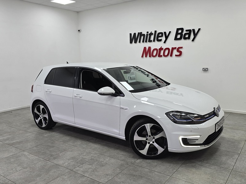 Used Volkswagen Golf for sale - 76682343: Photo 1