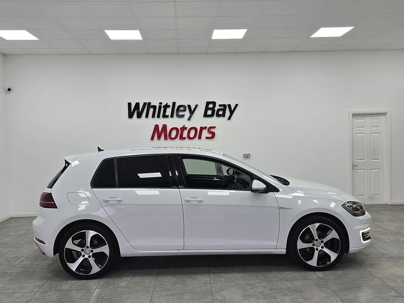 Used Volkswagen Golf for sale - 76682343: Photo 2