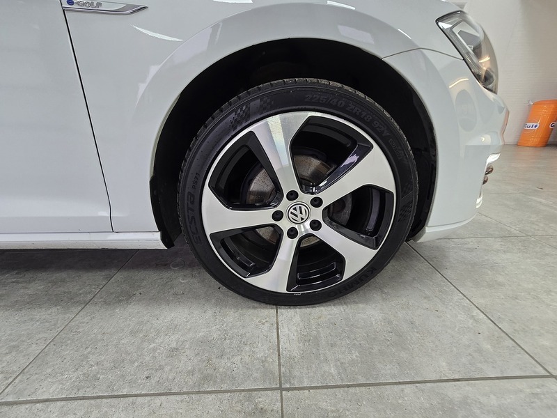 Used Volkswagen Golf for sale - 76682343: Photo 23