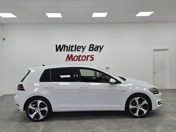 Used Volkswagen Golf 2019 for sale - 76682343: Photo