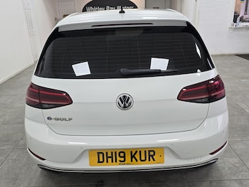 Used Volkswagen Golf 2019 for sale - 76682343: Photo
