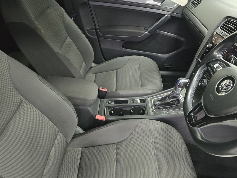 Used Volkswagen Golf for sale - 76682343: Photo 8