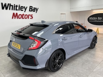 Used Honda Civic 2018 for sale - 79314108: Photo