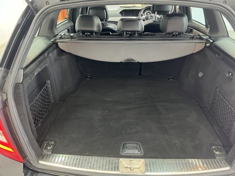 Used Mercedes-Benz C Class 2014 for sale - 76542832: Photo 5