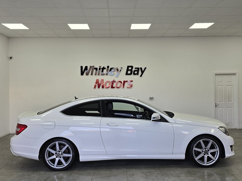 Used Mercedes-Benz C Class 2015 for sale - 77247318: Photo 2