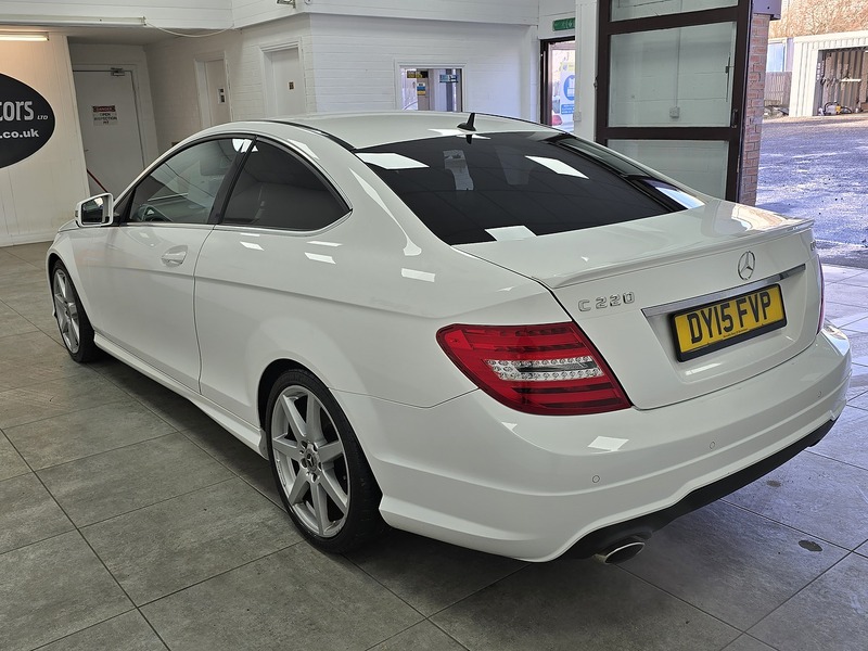 Used Mercedes-Benz C Class 2015 for sale - 77247318: Photo 5