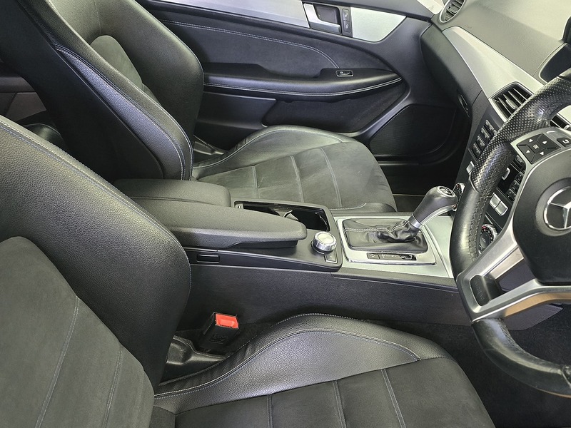 Used Mercedes-Benz C Class 2015 for sale - 77247318: Photo 8