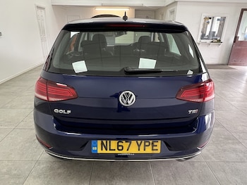 Used Volkswagen Golf 2017 for sale - 79370006: Photo