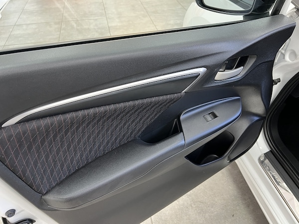 Used Honda Jazz 2018 for sale - 74671336: Photo 19