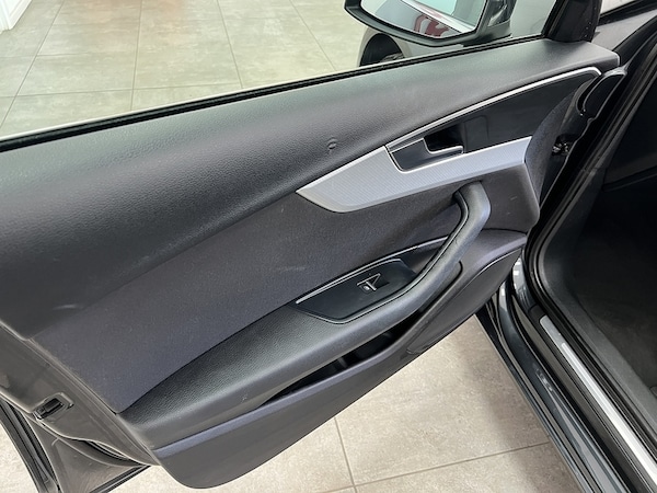Used Audi A4 Avant 2016 for sale - 74671254: Photo 21