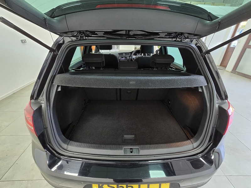 Used Volkswagen Golf 2016 for sale - 76941676: Photo 16