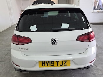Used Volkswagen Golf 2019 for sale - 77880609: Photo