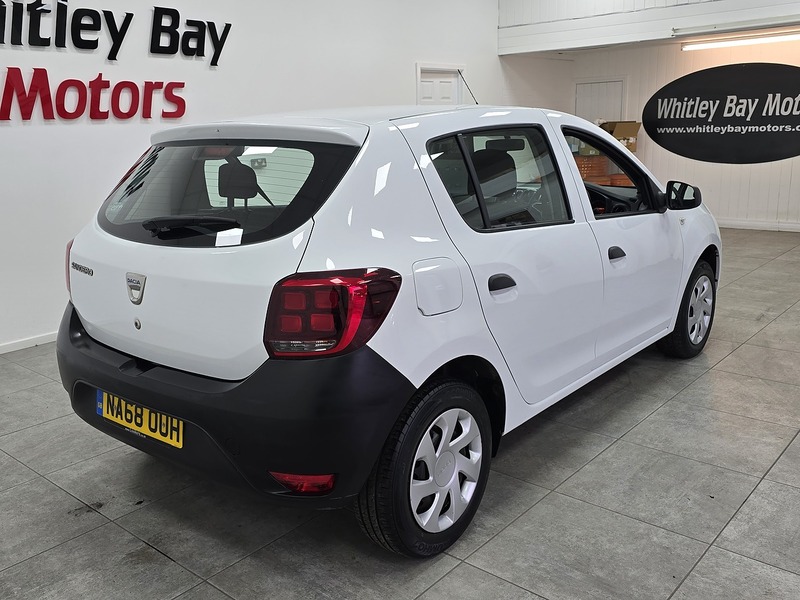Used Dacia Sandero 2018 for sale - 76651070: Photo 3