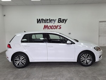 Used Volkswagen Golf 2018 for sale - 77621983: Photo