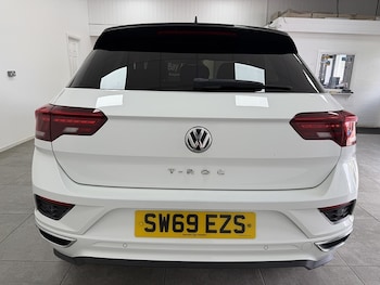 Used Volkswagen T-Roc 2019 for sale - 78819789: Photo