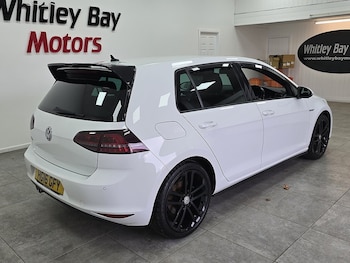 Used Volkswagen Golf 2016 for sale - 76510325: Photo