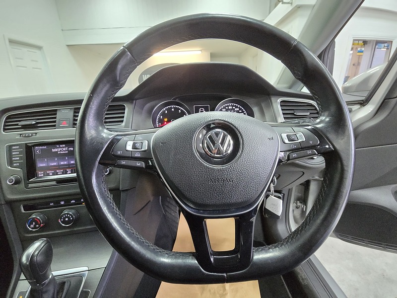 Used Volkswagen Golf 2013 for sale - 77735189: Photo 9