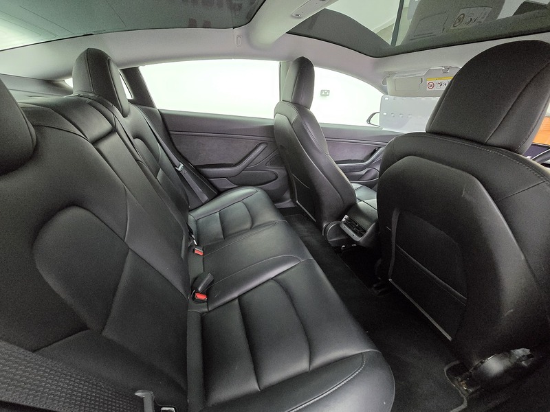 Used Tesla Model 3 2019 for sale - 76263805: Photo 17