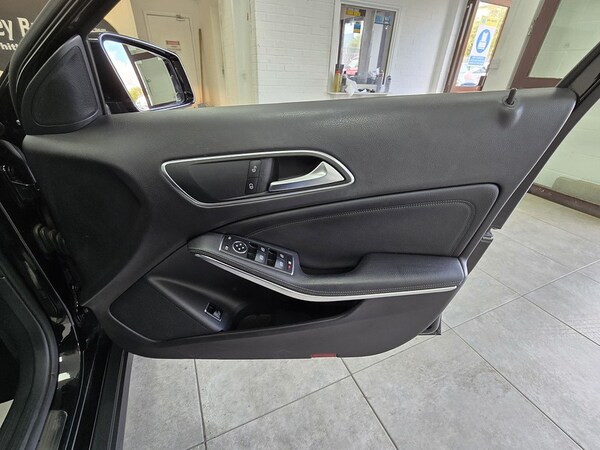 Used Mercedes-Benz GLA 2018 for sale - 76263800: Photo 12