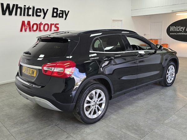 Used Mercedes-Benz GLA 2018 for sale - 76263800: Photo 3