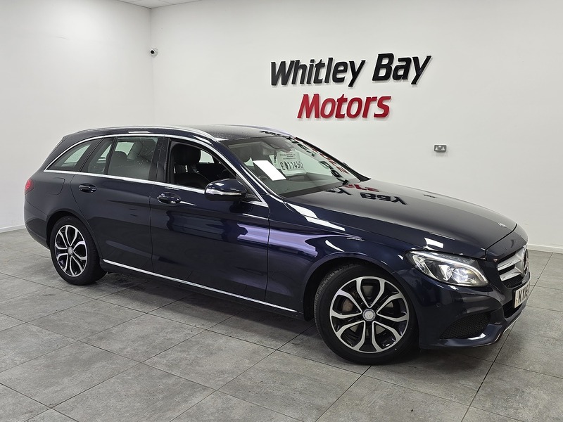 Used Mercedes-Benz C Class 2015 for sale - 76570670: Photo 1