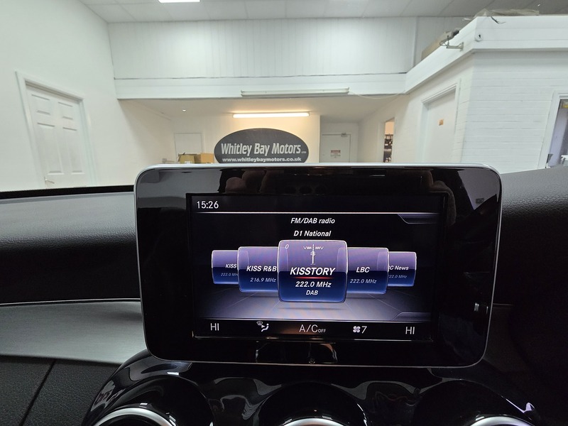 Used Mercedes-Benz C Class 2015 for sale - 76570670: Photo 10