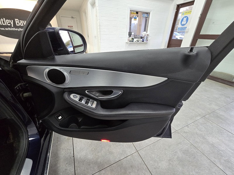 Used Mercedes-Benz C Class 2015 for sale - 76570670: Photo 12