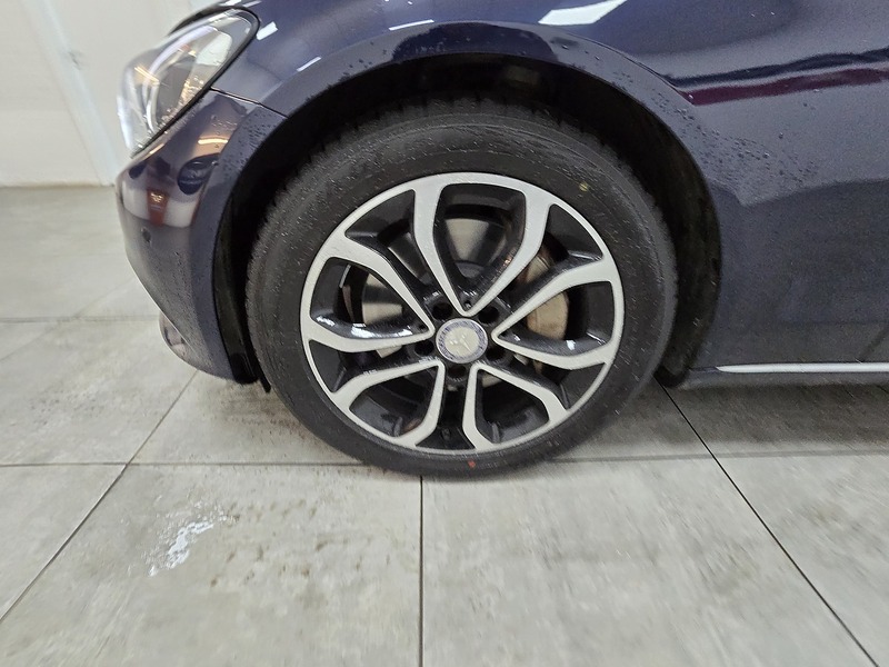 Used Mercedes-Benz C Class 2015 for sale - 76570670: Photo 18