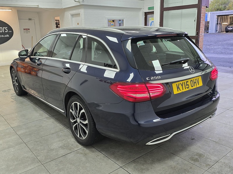 Used Mercedes-Benz C Class 2015 for sale - 76570670: Photo 5