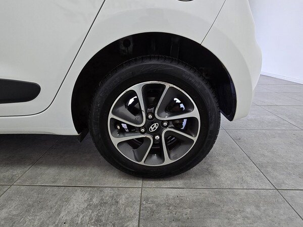 Used Hyundai i10 2019 for sale - 76263778: Photo 21