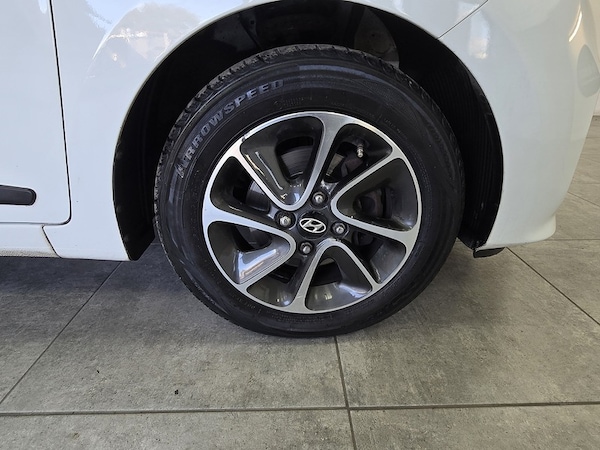 Used Hyundai i10 2019 for sale - 76263778: Photo 23