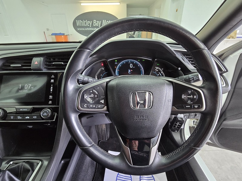 Used Honda Civic 2018 for sale - 76253200: Photo 10