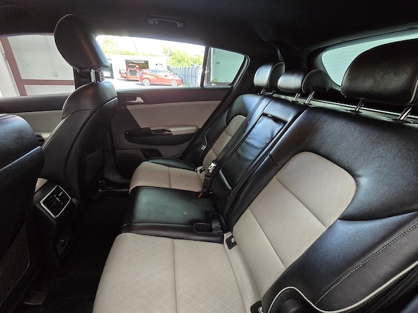 Used Kia Sportage 2018 for sale - 76114906: Photo 17