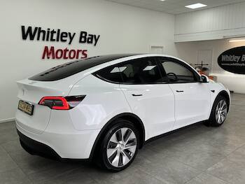 Used Tesla Model Y 2024 for sale - 79642503: Photo
