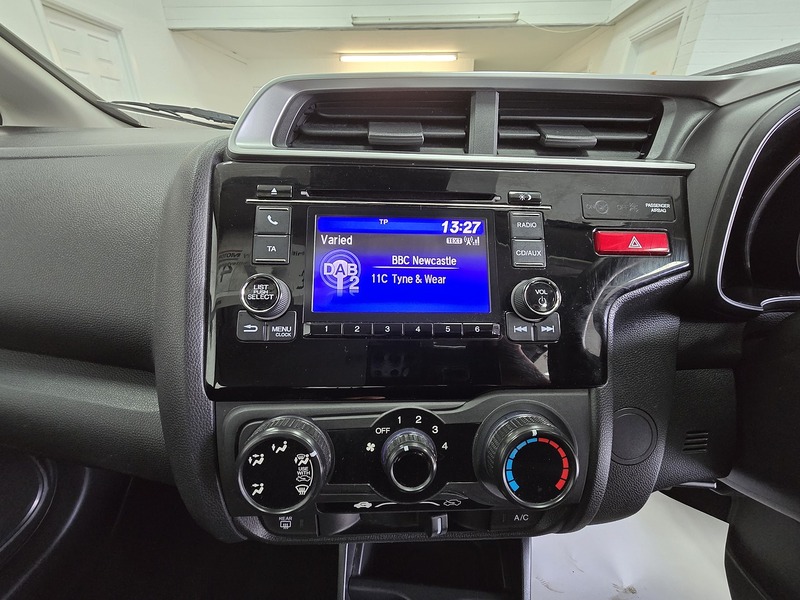 Used Honda Jazz 2016 for sale - 75761350: Photo 11
