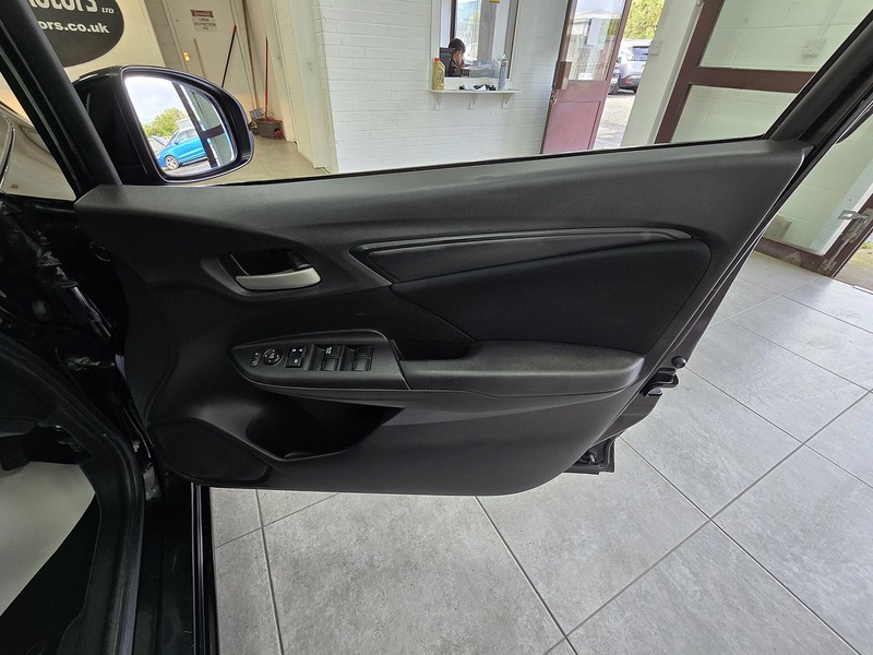 Used Honda Jazz 2016 for sale - 75761350: Photo 12