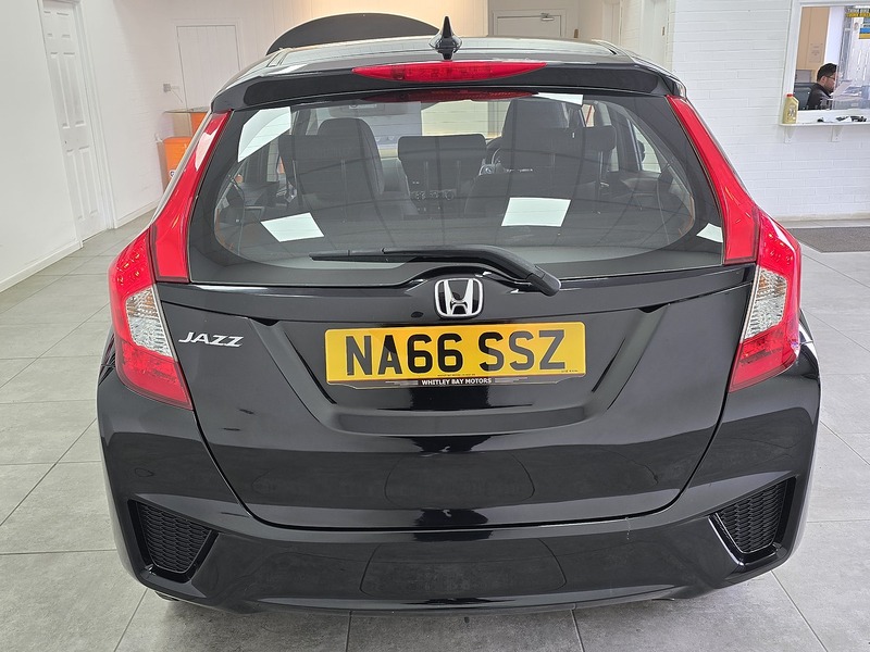 Used Honda Jazz 2016 for sale - 75761350: Photo 4