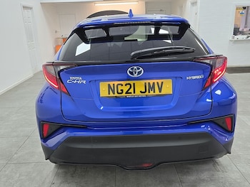 Used Toyota C-HR 2021 for sale - 76386793: Photo